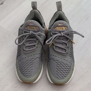 Nike Air 270 Gray Sneakers with Gold Accents